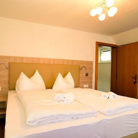 Apart of me Ferienhaus Faaker See Villach Buitenkant foto