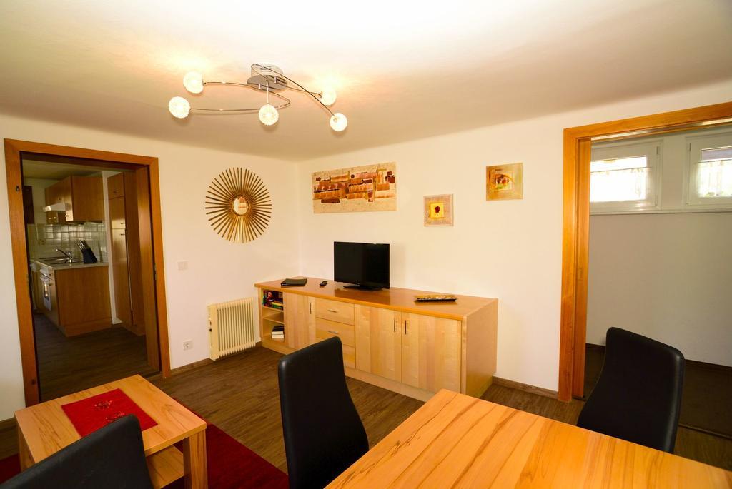 Apart of me Ferienhaus Faaker See Villach Buitenkant foto